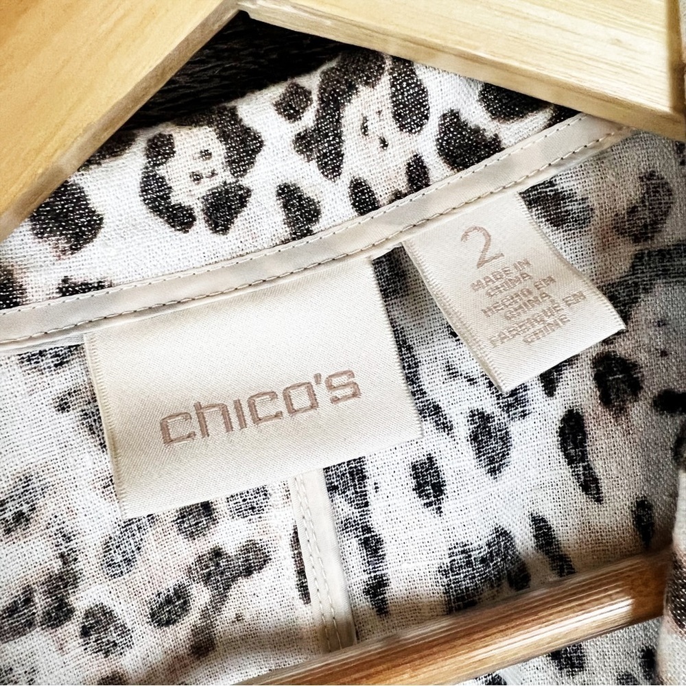 Chico's Leopard Print Pink‎ Metallic Open Vest - Picture 3 of 6
